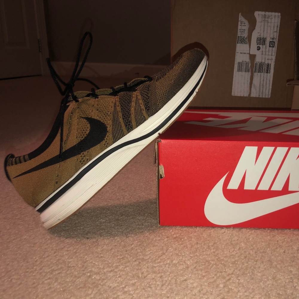 Nike size 14 Flyknit Trainers